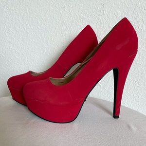 Brand New Red Platform Heels 👠